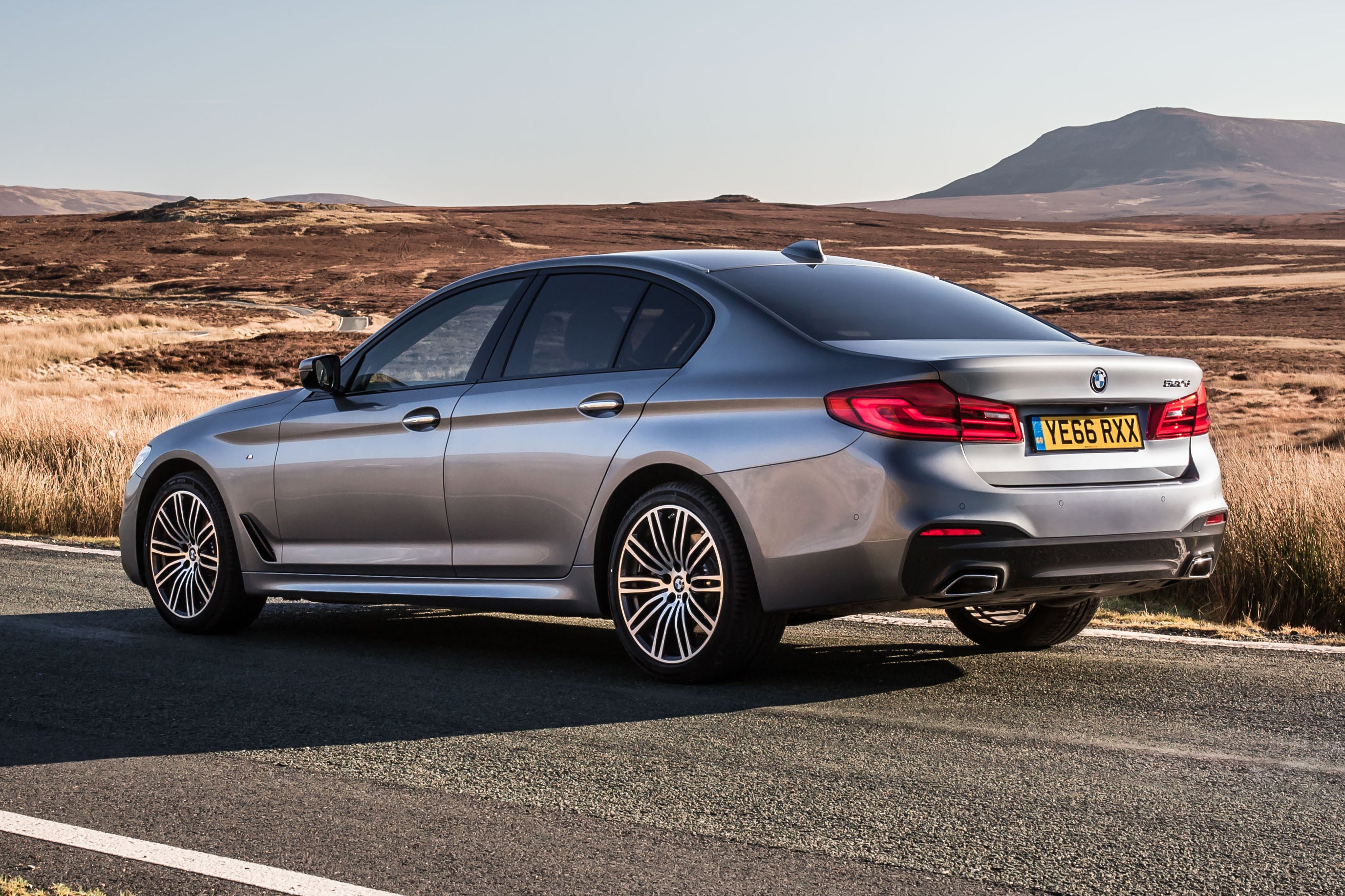 BMW 5 Series Review | heycar